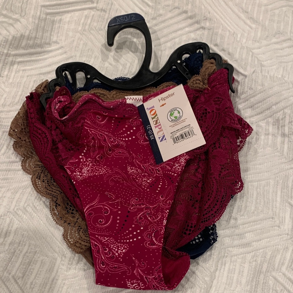 JoySpun Vibrant Lace Hipster Trio